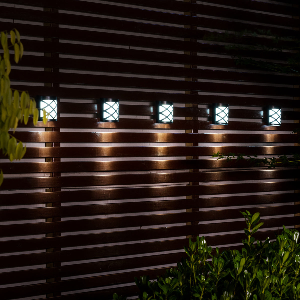 Gigalumi Grid Solar Fence Lights Set  (8 Pack)-1