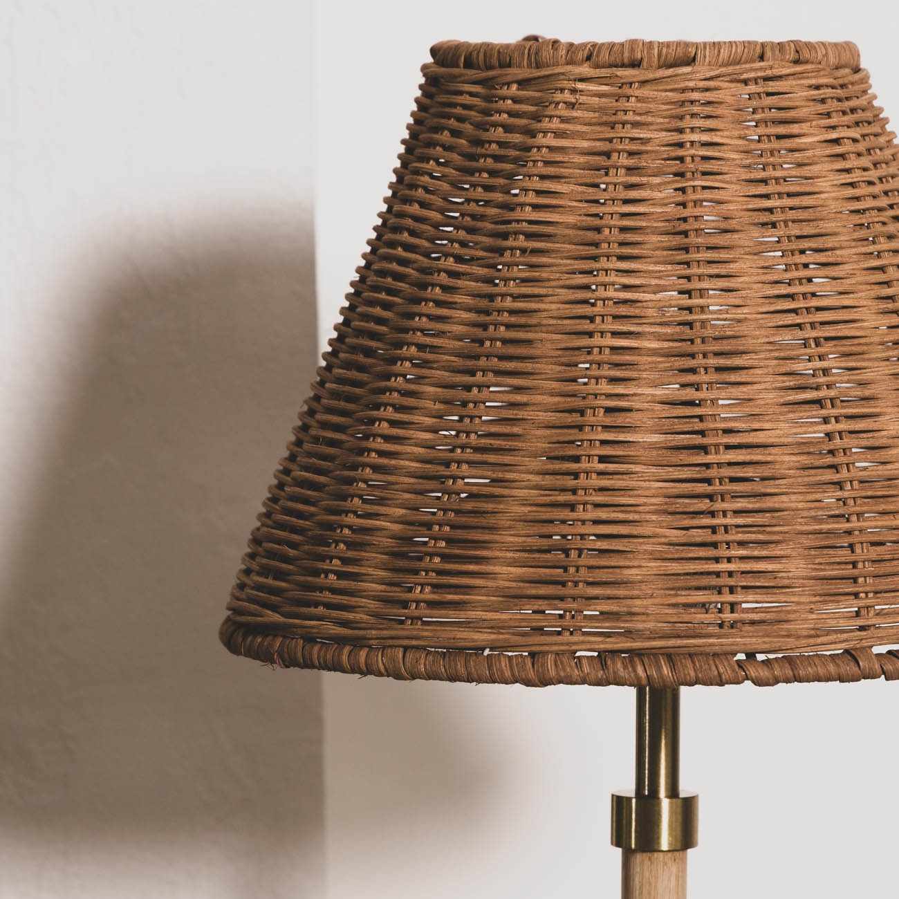 Zakharivka Gold Rattan Table Lamp-3