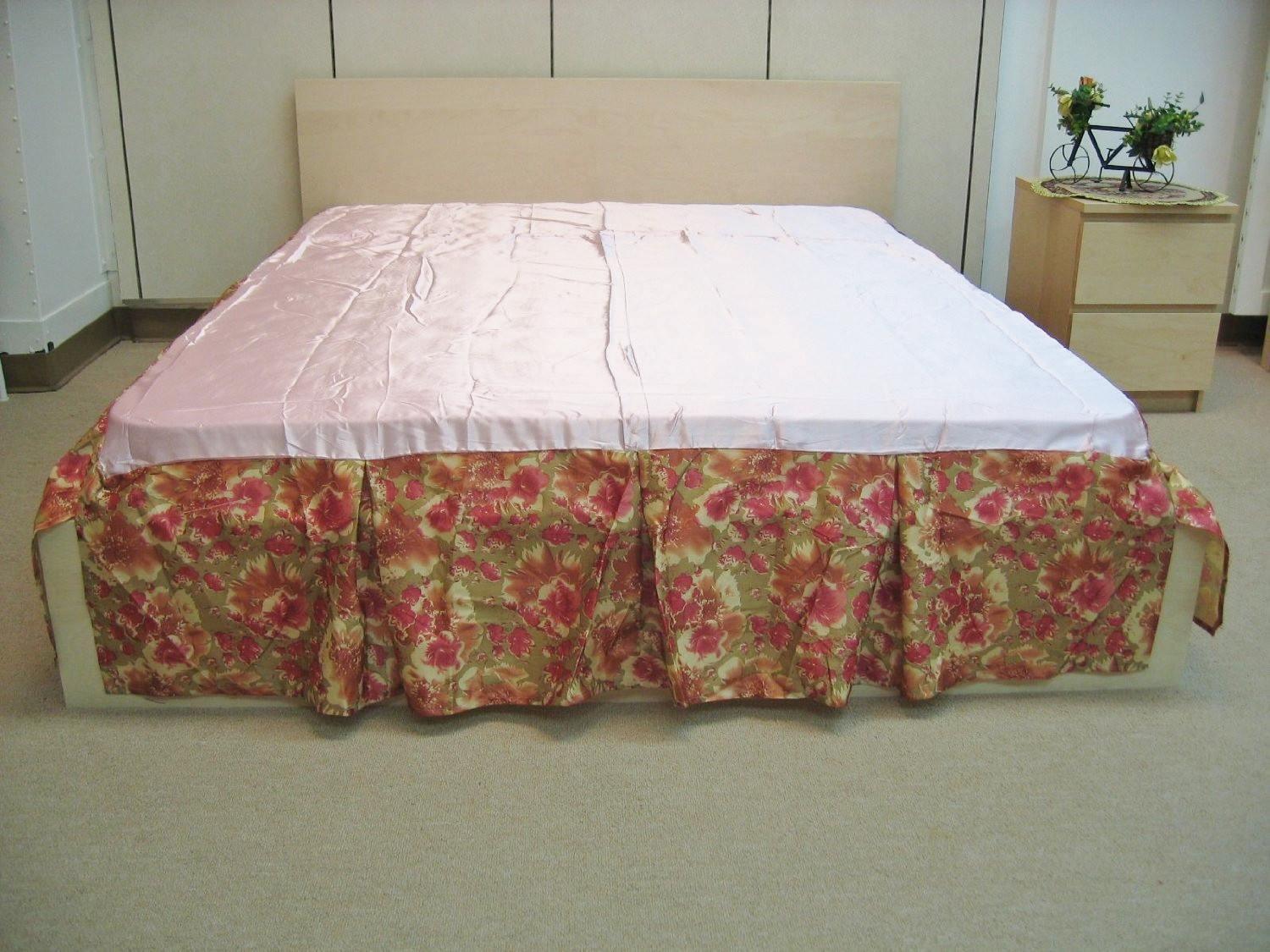 DaDa Bedding Sunrise Hibiscus Floral Dust Ruffle Pleated Satiny Pink Bed Skirt - 14" Drop  (BS-BM465L-1)