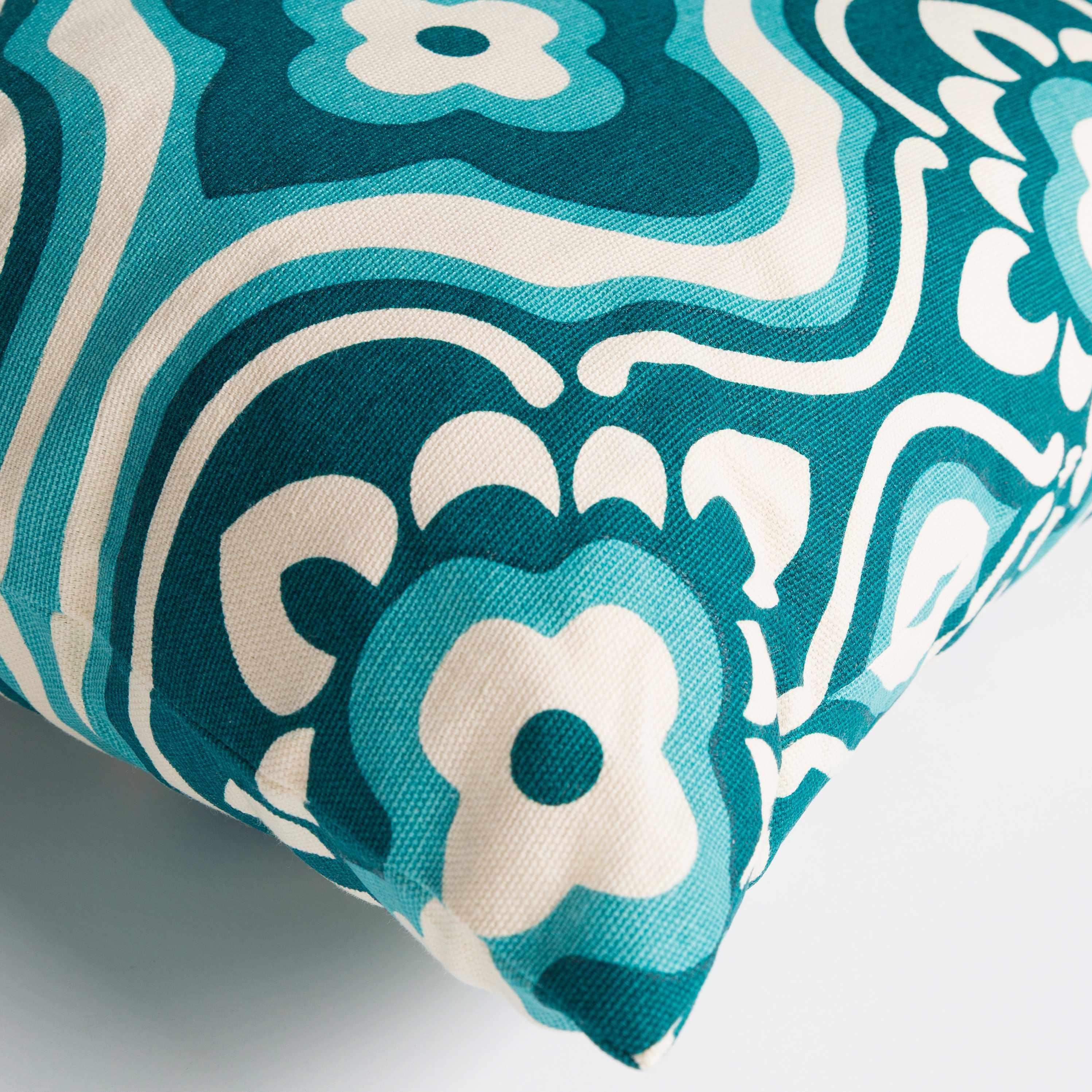 Currajong Throw Pillow - Clearance - PRHOMZ