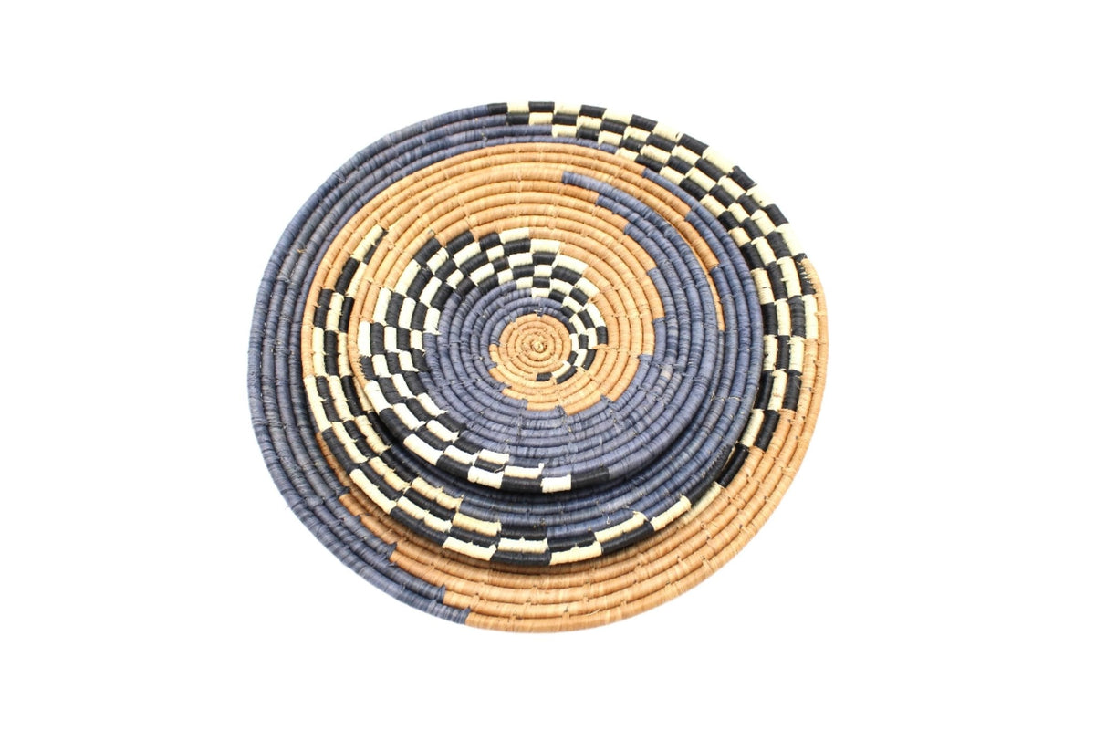 Dakarai Raffia Straw Wall Decor Display Basket Tray Sets