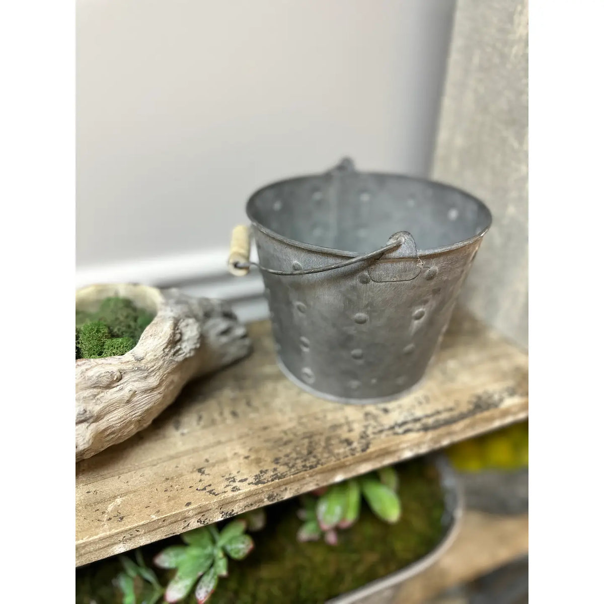 IRON POT DOT FINISH WITH WOOD HANDLE SET OF THREE