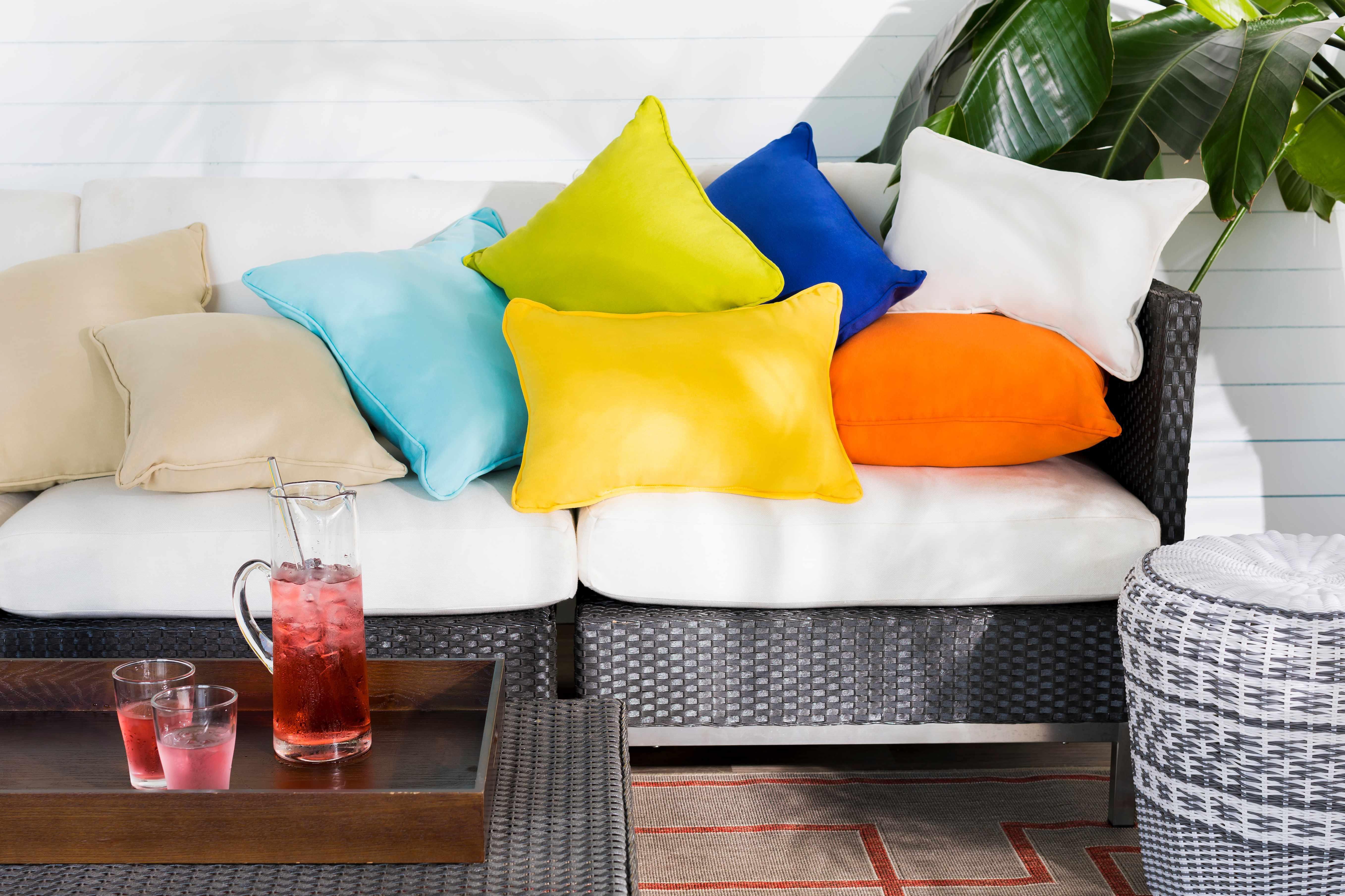 Bridgton White Solid Square Accent Pillow - PRHOMZ