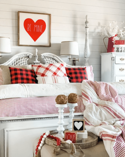 Farmhouse Stripe Reversible Comforter Set