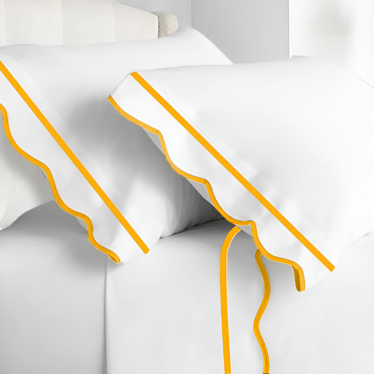 400TC Cotton Scallop Embroidery & Border Sateen Solid Pillowcases (Set Of 2)