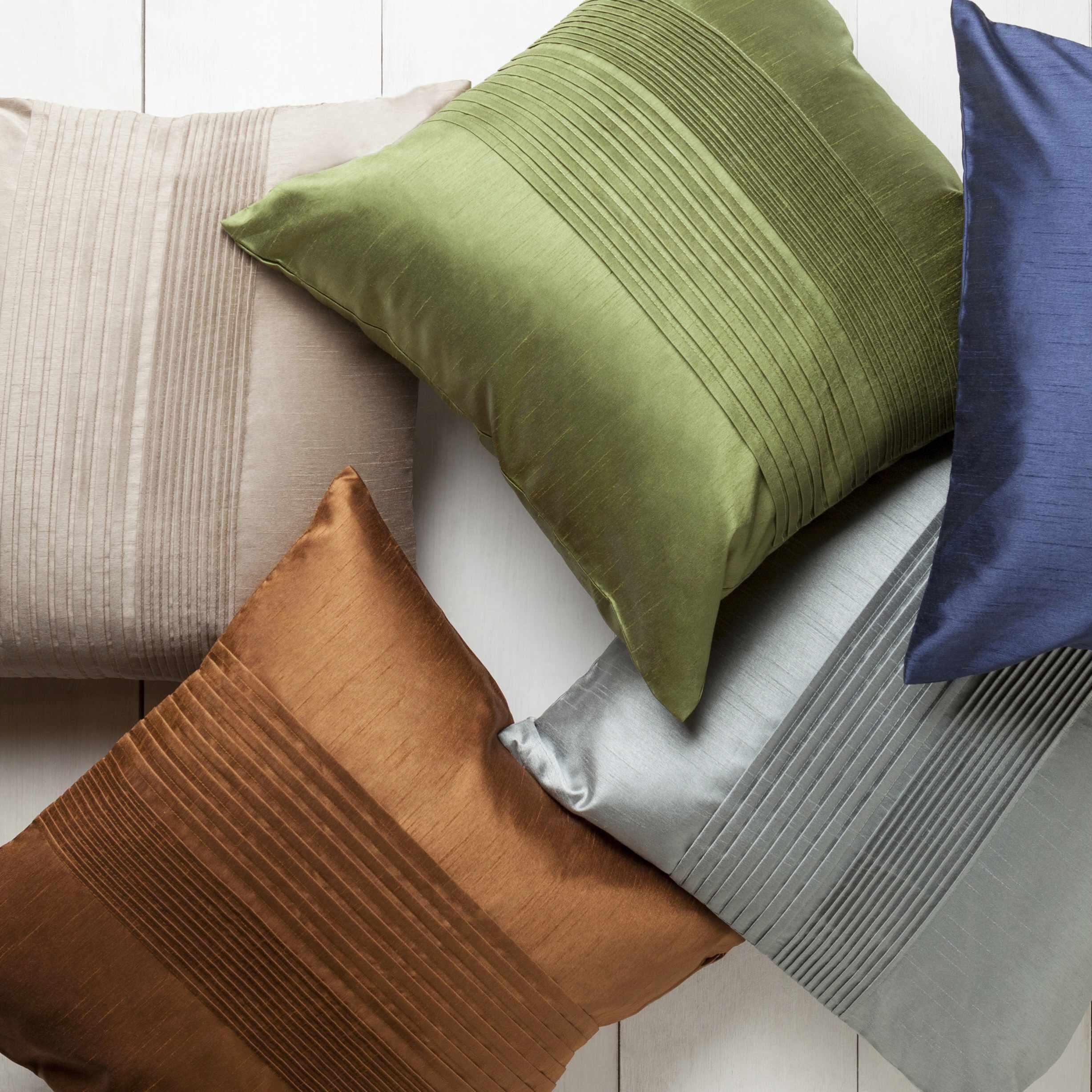 Hitchcock Navy Square Throw Pillow - PRHOMZ