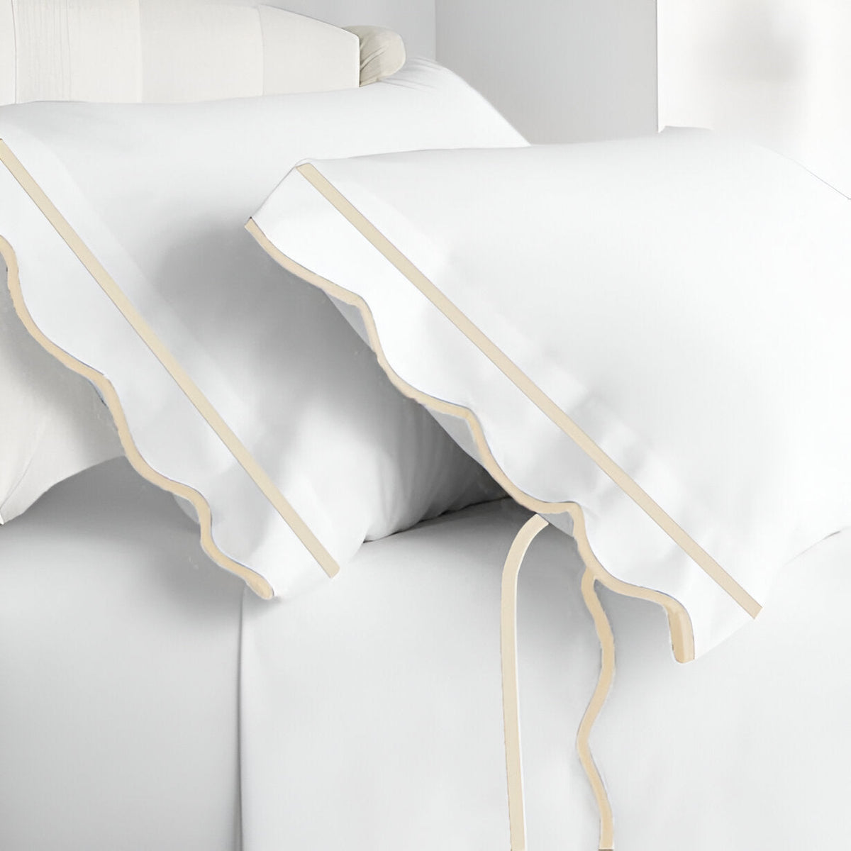400TC Cotton Scallop Embroidery & Border Sateen Solid Pillowcases (Set Of 2)