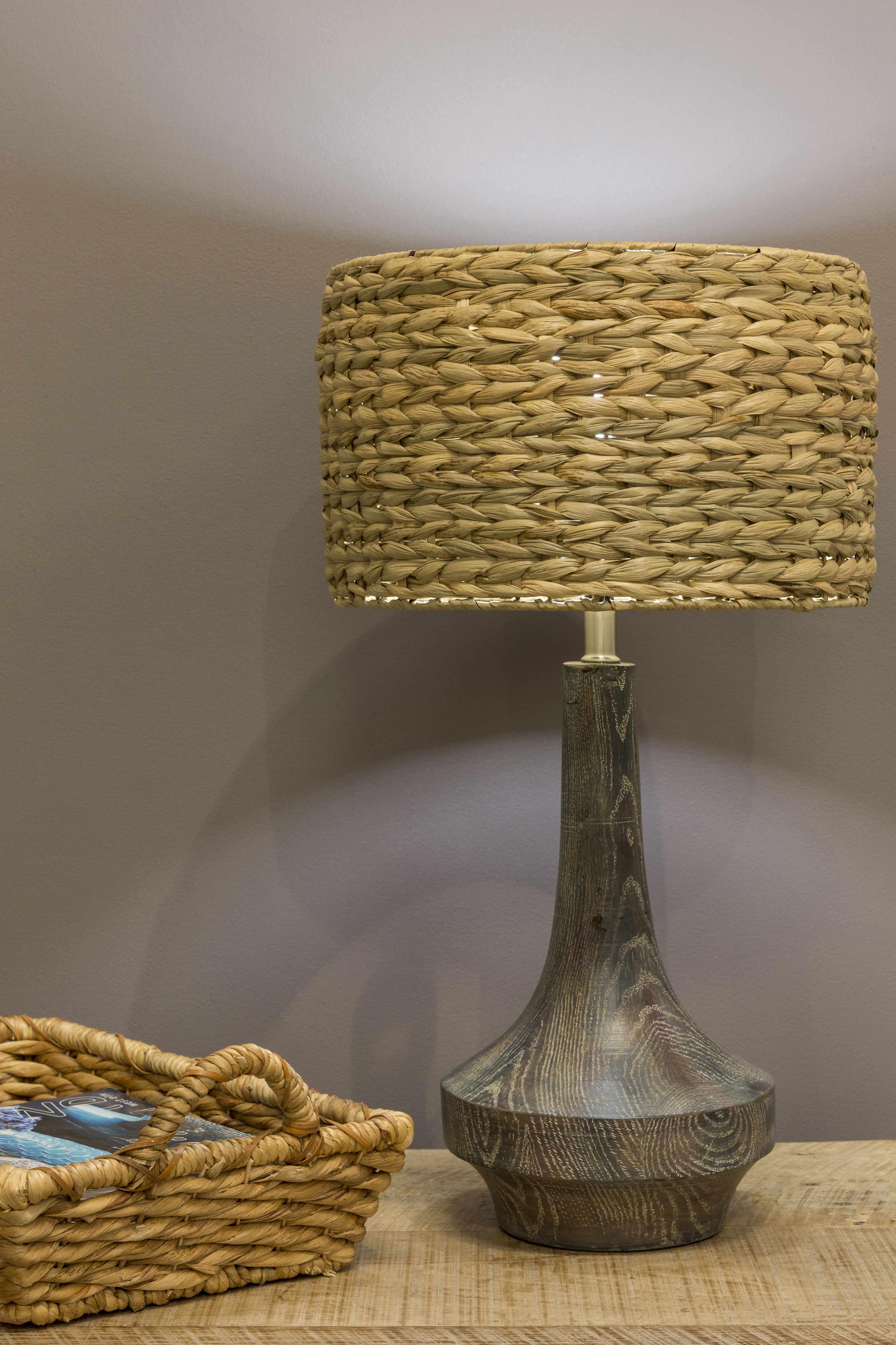 Kabankalan Seagrass Resin Table Lamp - PRHOMZ