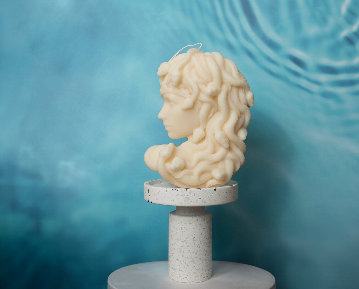 Large Medusa Sulpture Soy Wax Scented Candle-1