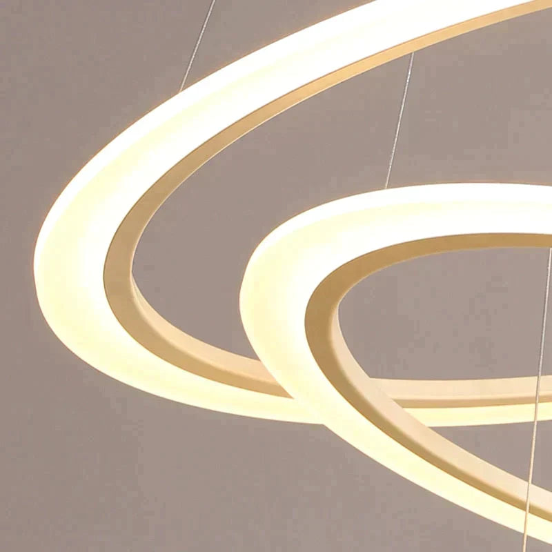 Laya: Minimalist Elegance with a Touch of Modernity