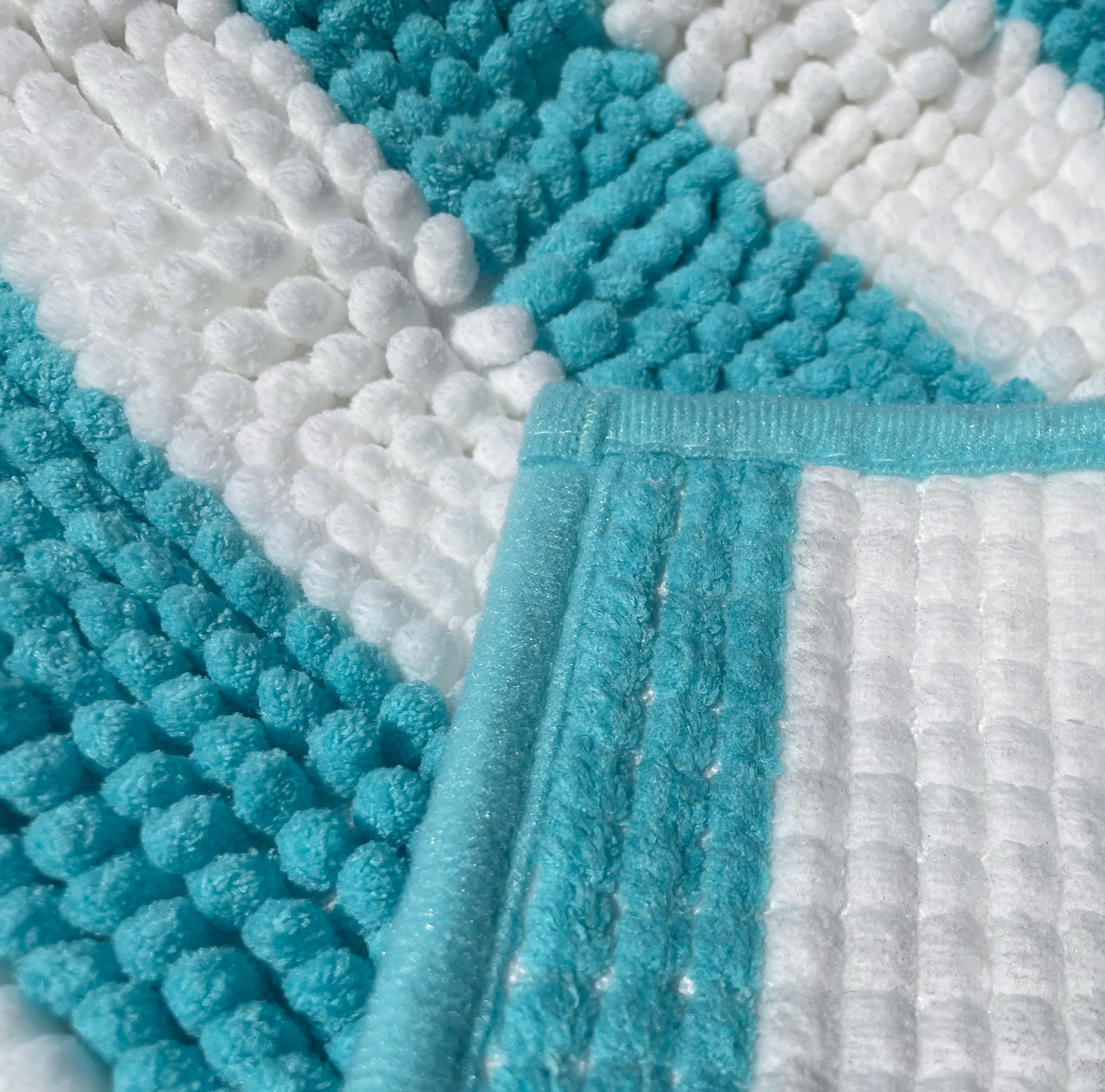 2 Piece Set Light Blue Stripe Soft Cozy Plush Chenille Bath Mat Bathroom Rug