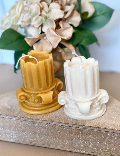 Romano Pillar Sculpture Soy Candle-0