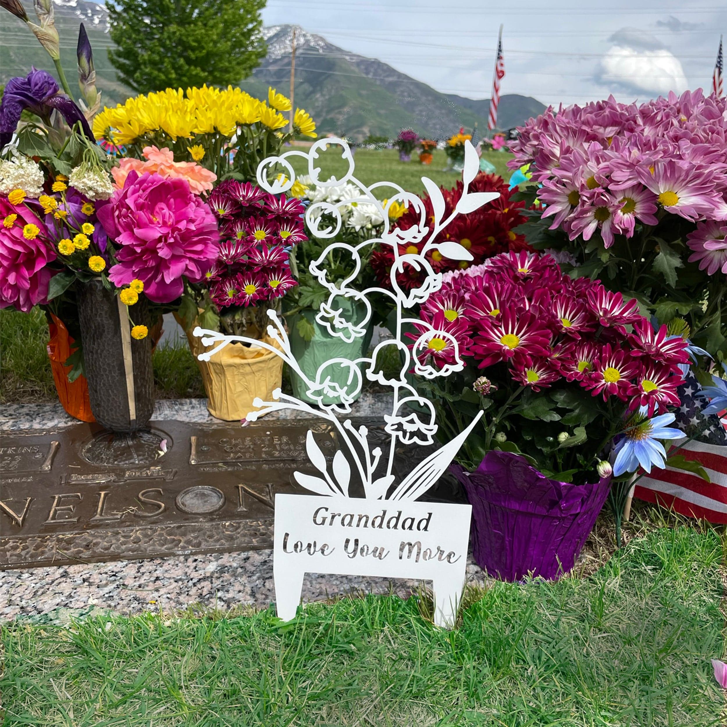 [COL] Flower Bouquet Stake - Metal Cutout Memorial Stake for Loved Ones