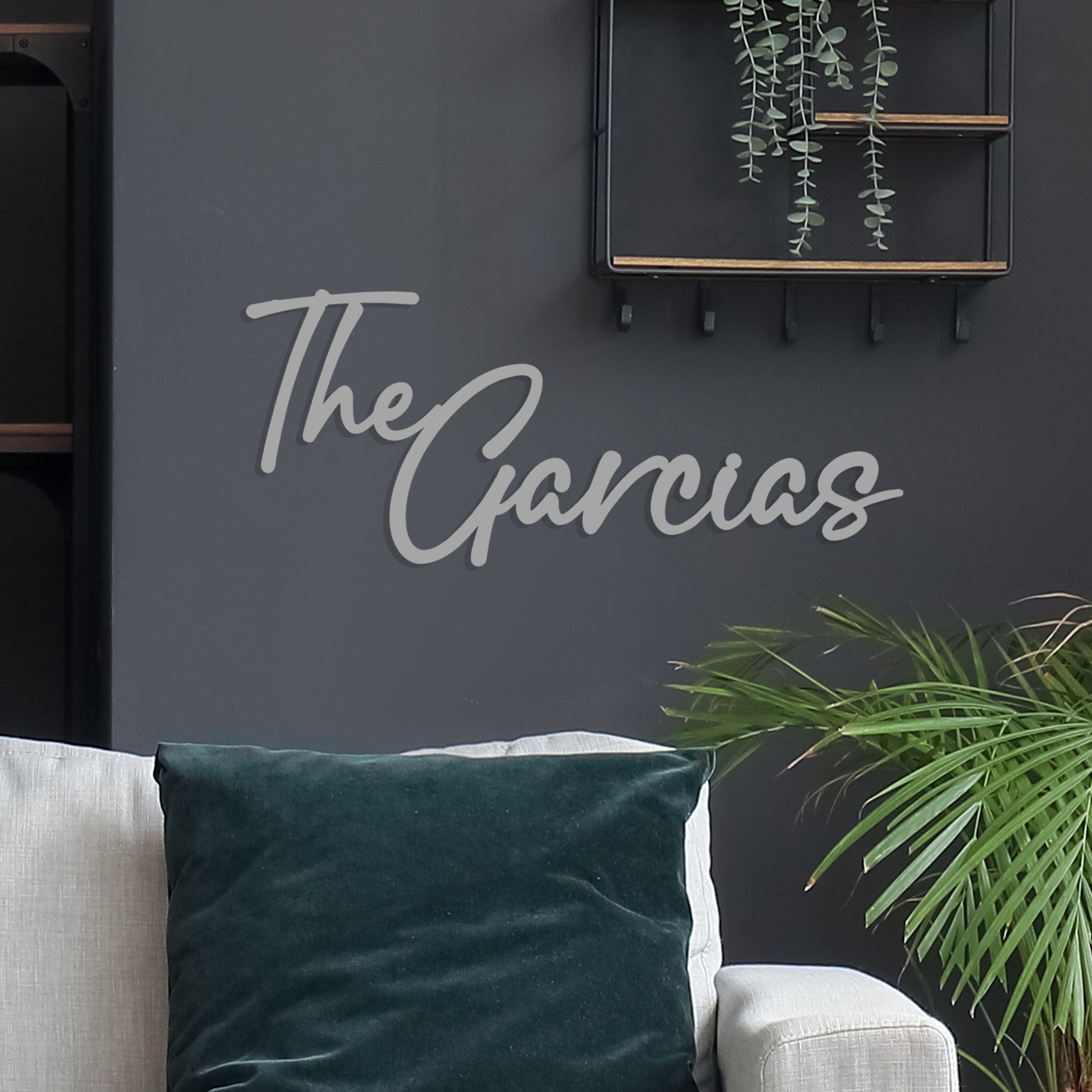 [COL] Signature Family Name Signs for Outdoors