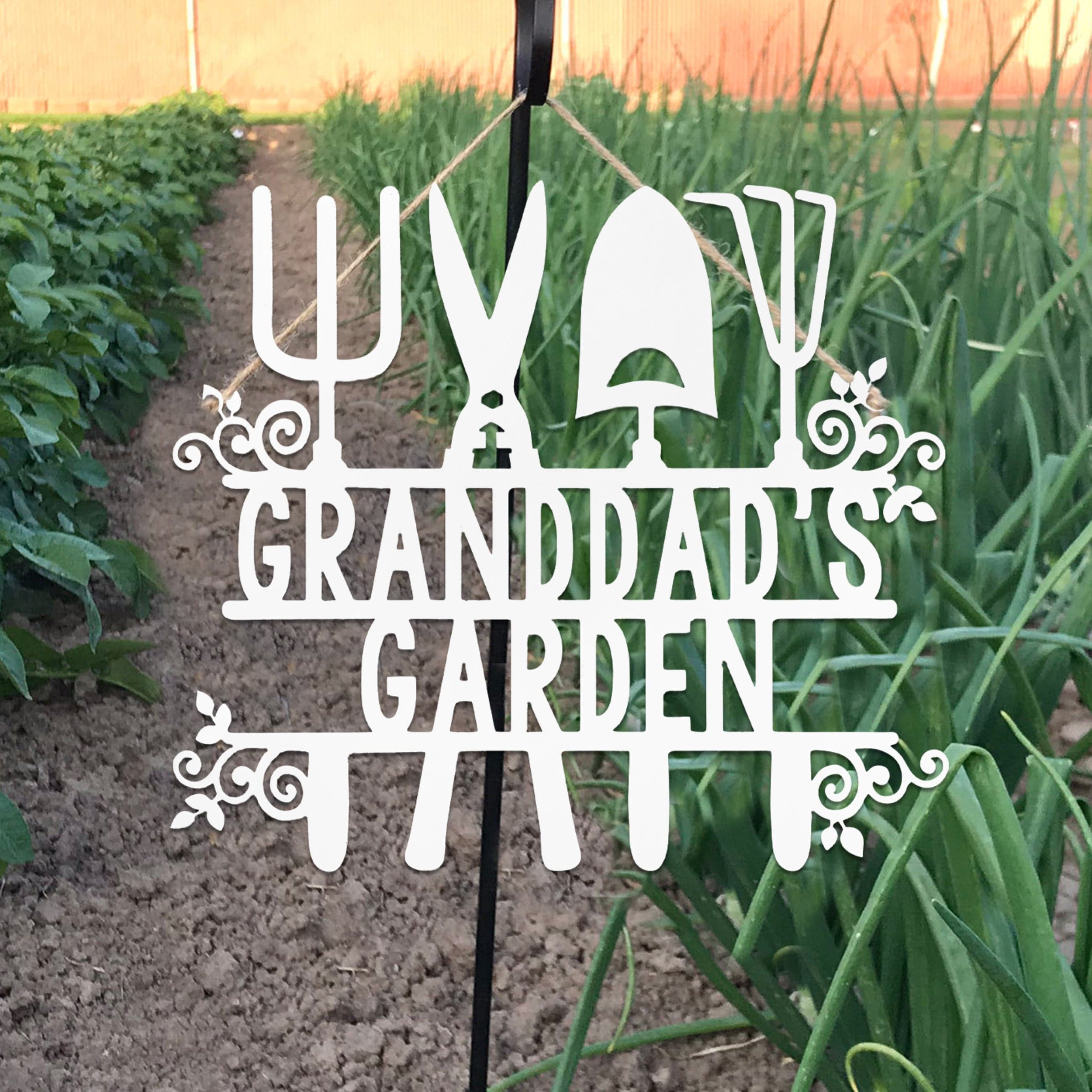 [COL] Find Me In The Garden Custom Sign - 2 Styles - Personalized Gardening Decor Outdoor Signs