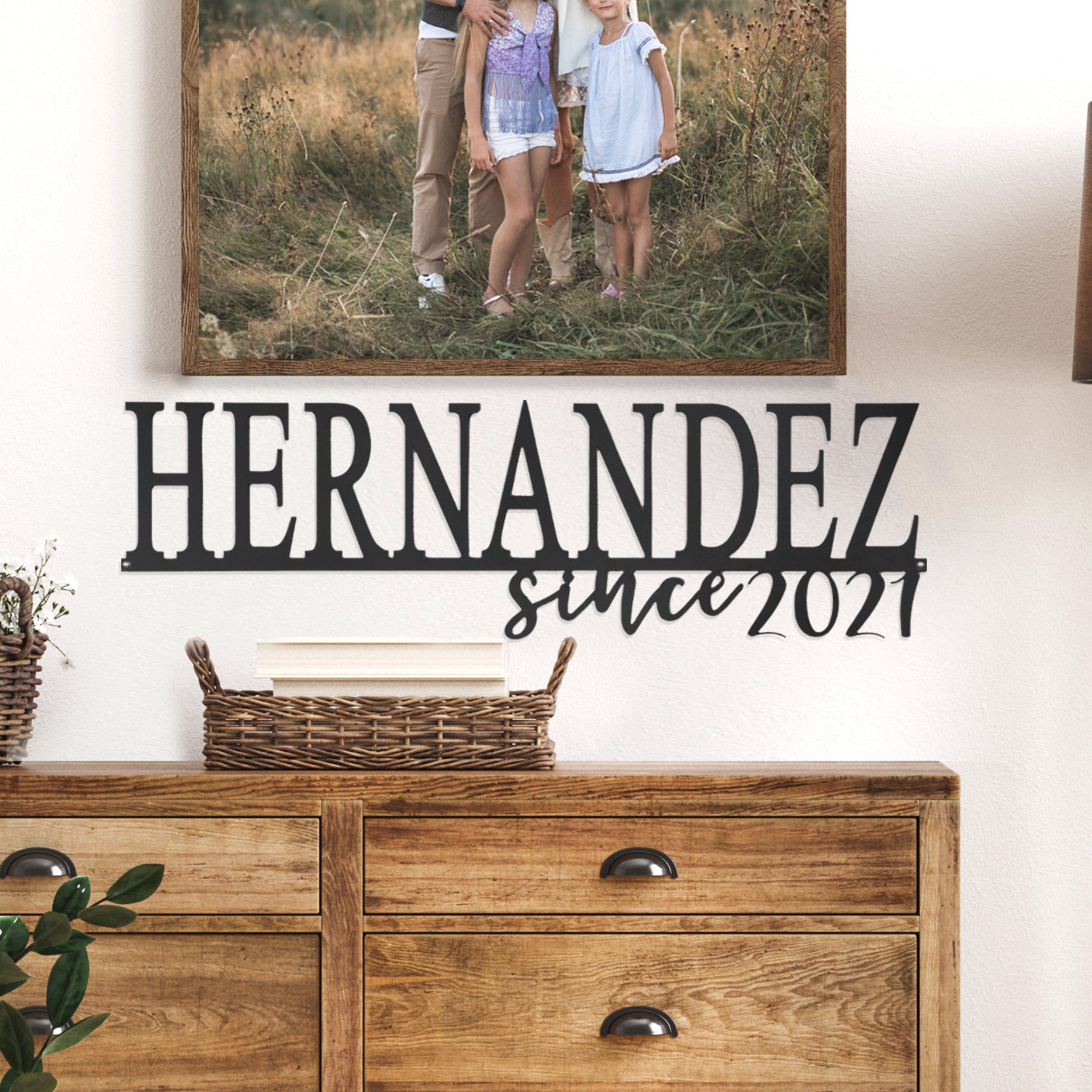 [COL] Our Happy Family  - 2 Styles Personalized Family Name Signs For Home Decor