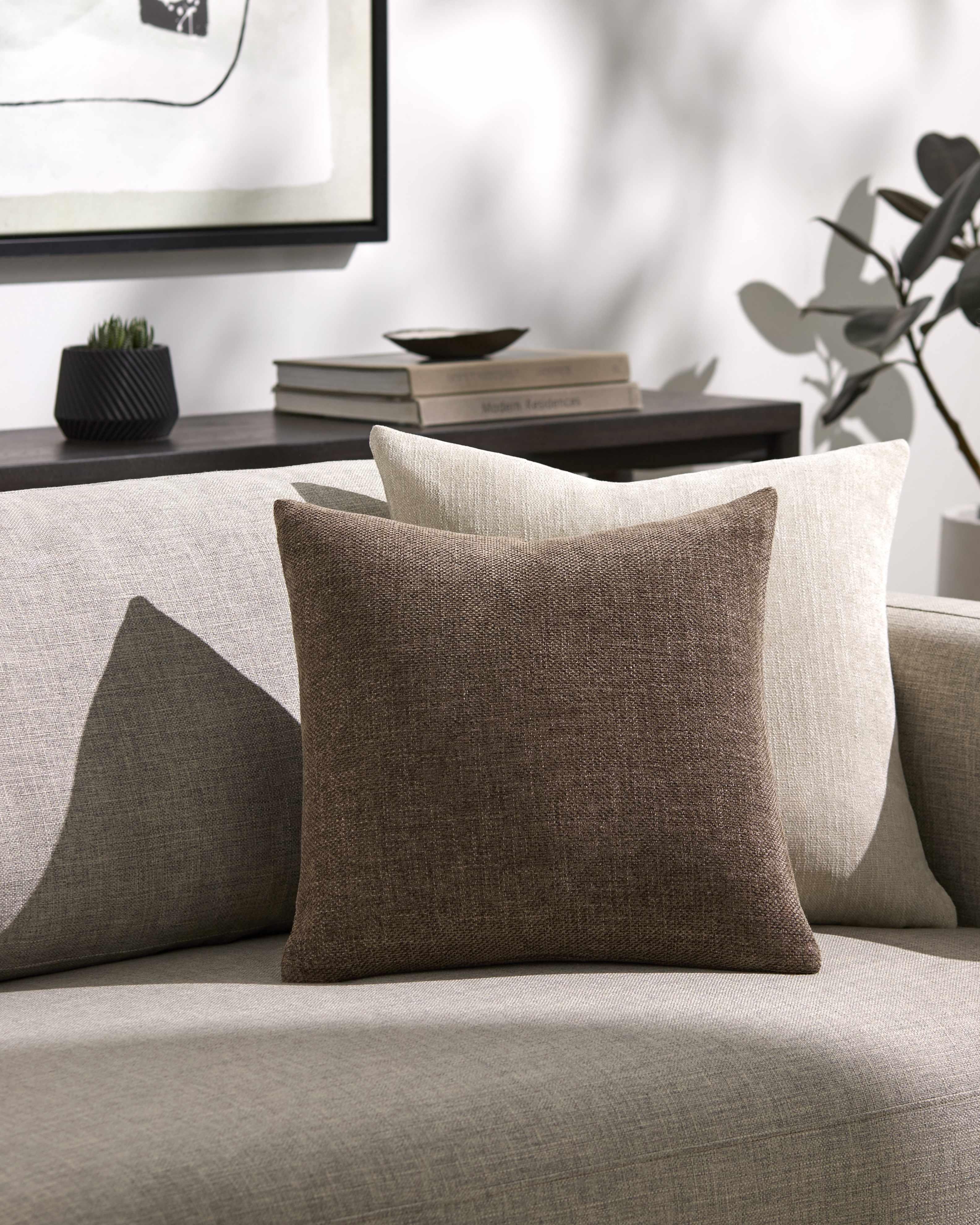 Reijo Brown Linen Look Accent Pillow - PRHOMZ