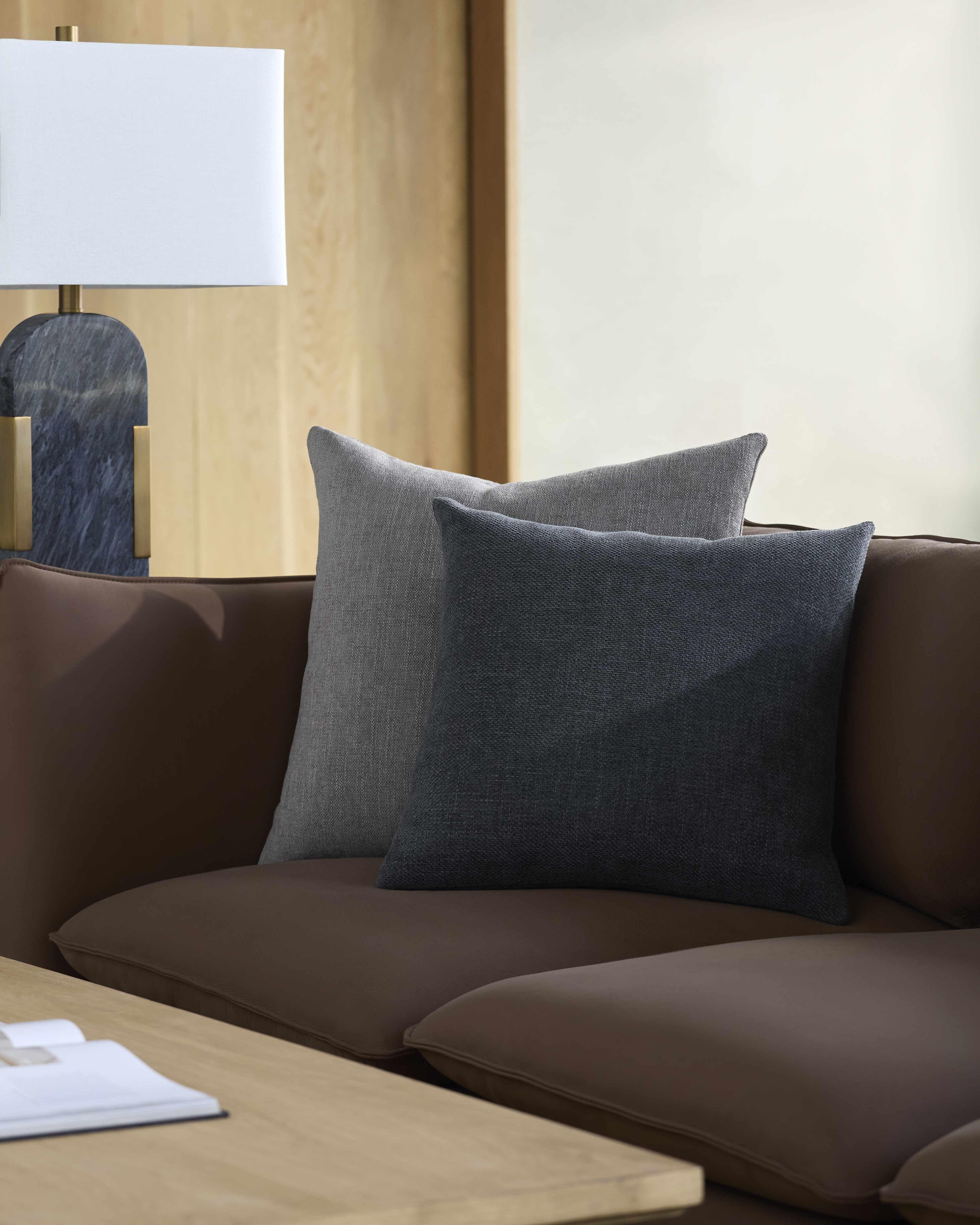 Reijo Silver&Gray Linen Look Accent Pillow-2