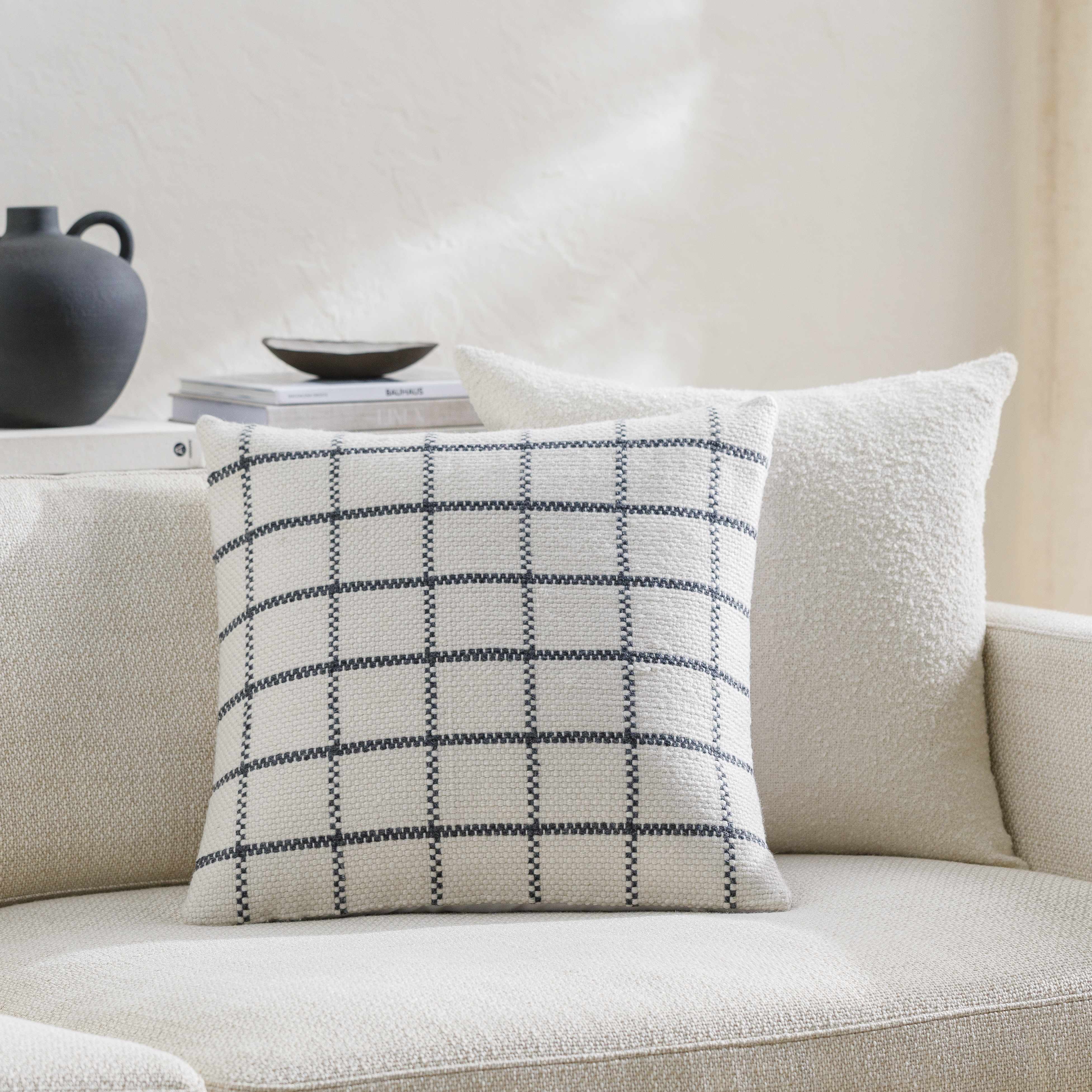 Mairi Black&White Grid Throw Pillow-2