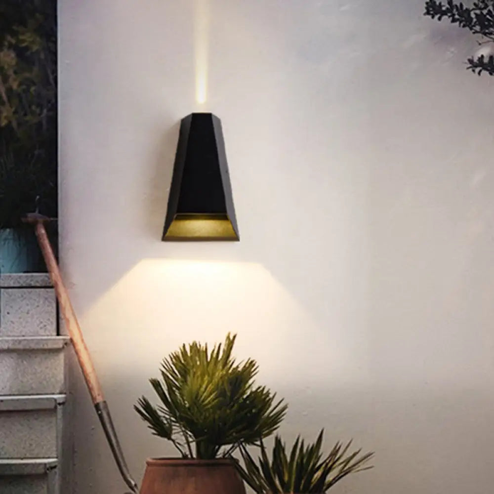 Serenity LED Modern Outdoor Wall Light | Outdoor Lighting