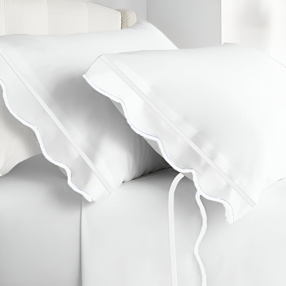 400TC Cotton Scallop Embroidery & Border Sateen Solid Pillowcases (Set Of 2)