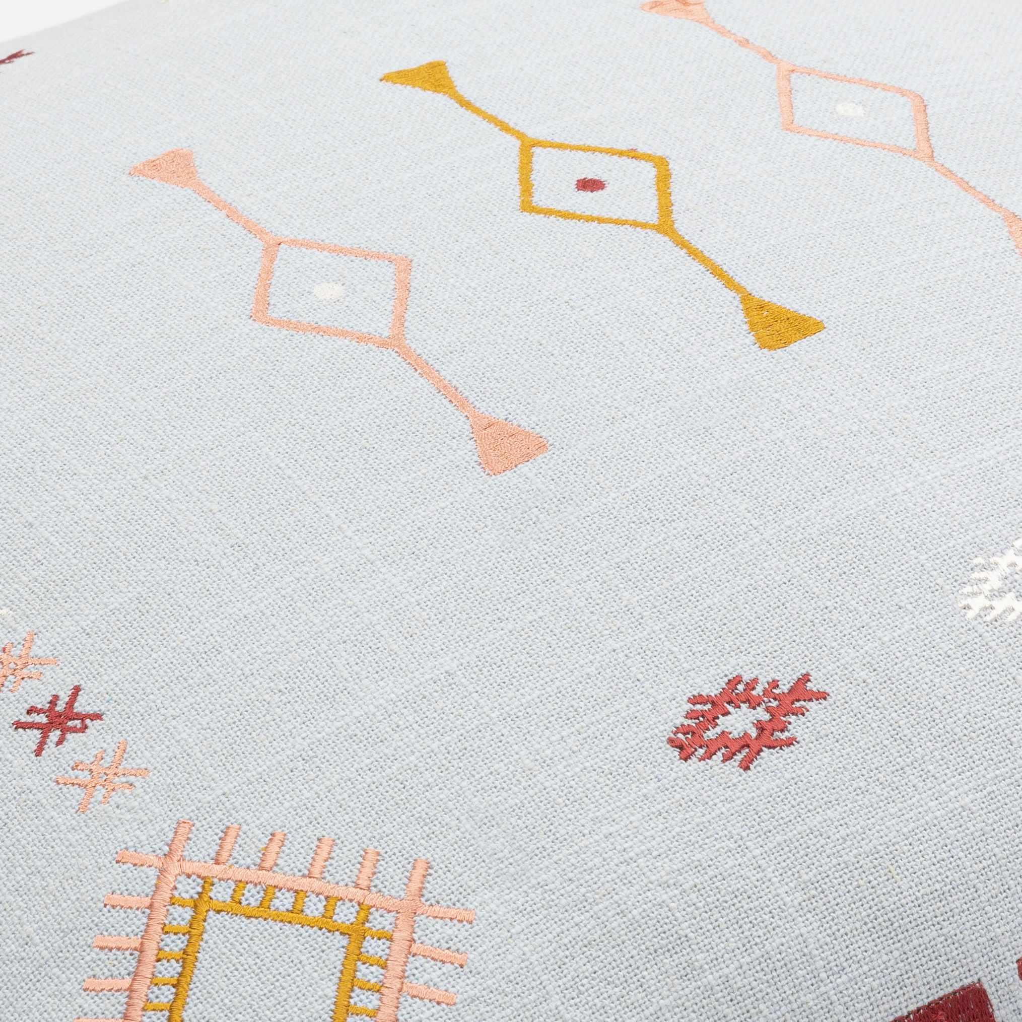 Zada White Geometric Pattern Throw Pillow - Clearance - PRHOMZ