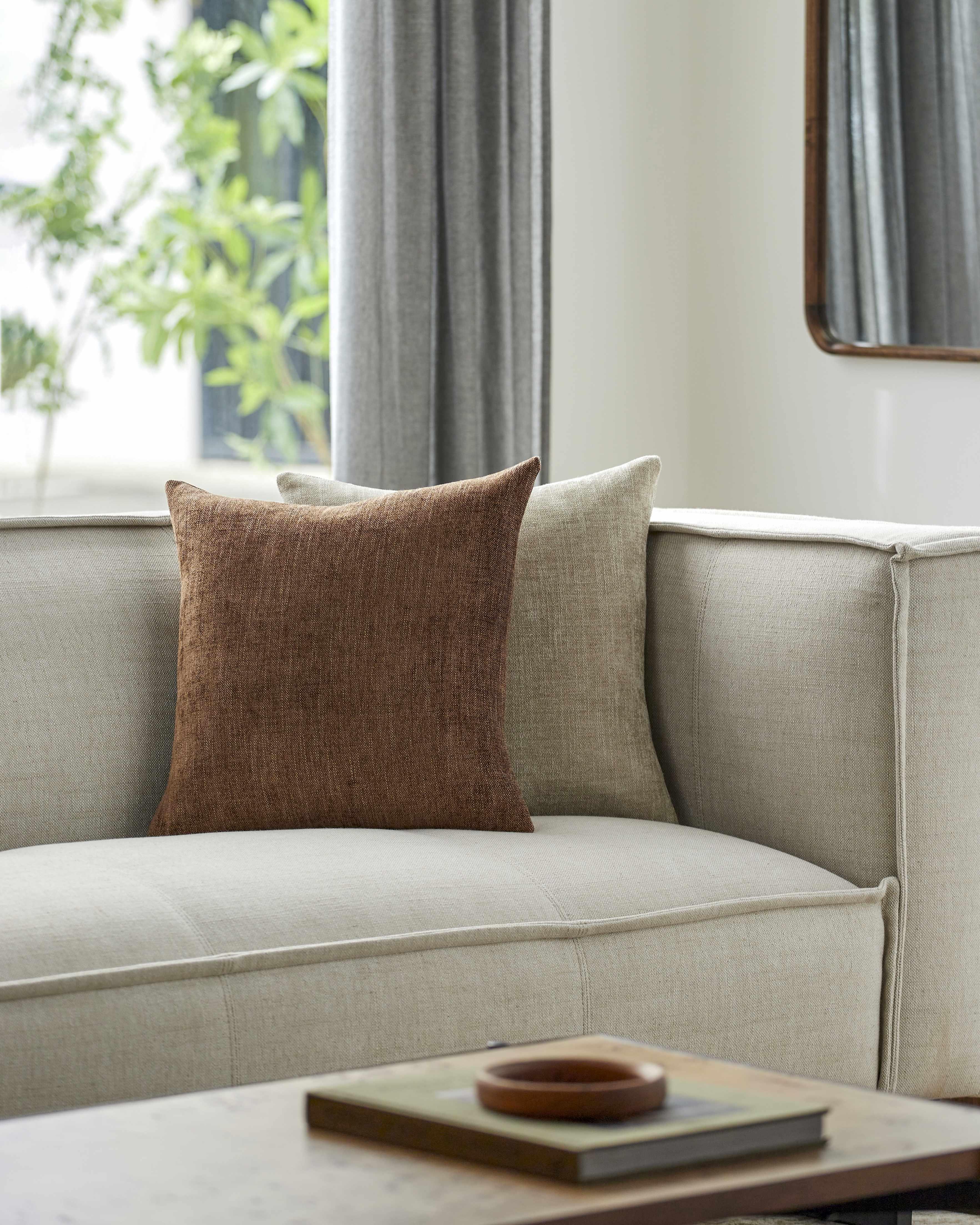 Zihna Throw Pillow - PRHOMZ